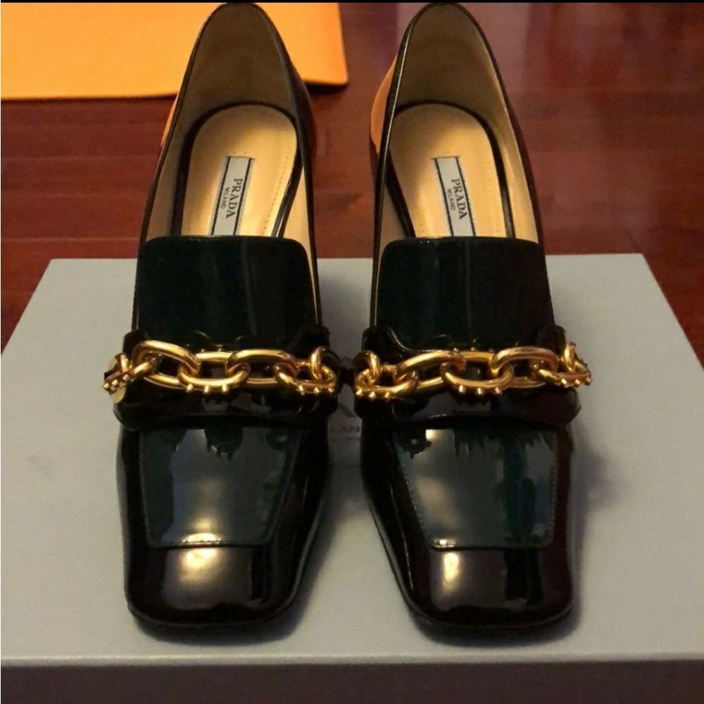🌺Host Pick🌺 PRADA CHAIN LINK LOAFER PUMPS - Picture 3 of 6